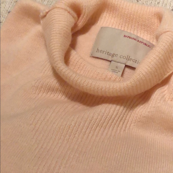 Banana Republic Heritage Collection Sweater - Picture 2 of 7